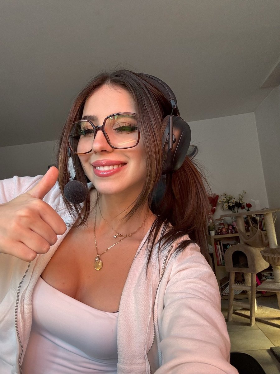 Aloonea — créatrice MYM / OnlyFans