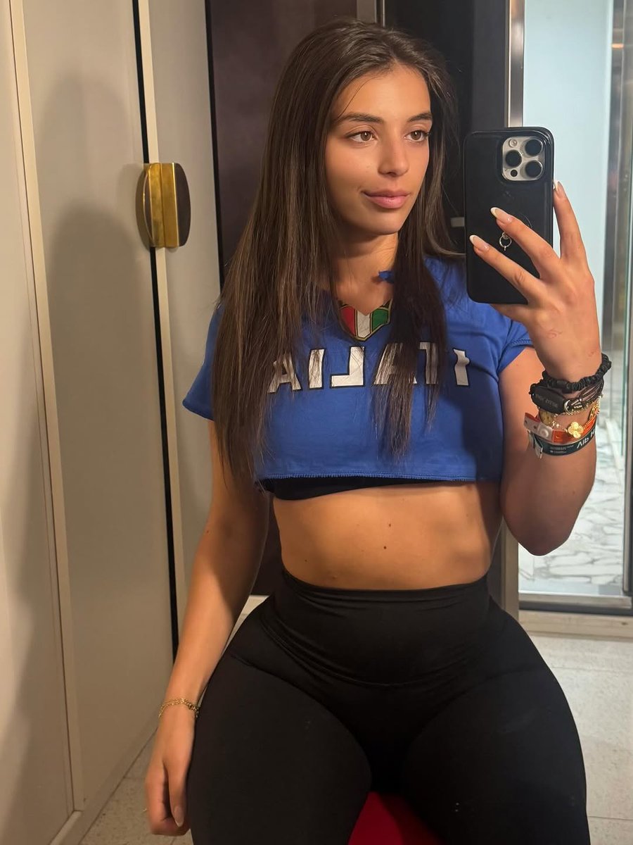 Amber Ajami — créatrice MYM / OnlyFans