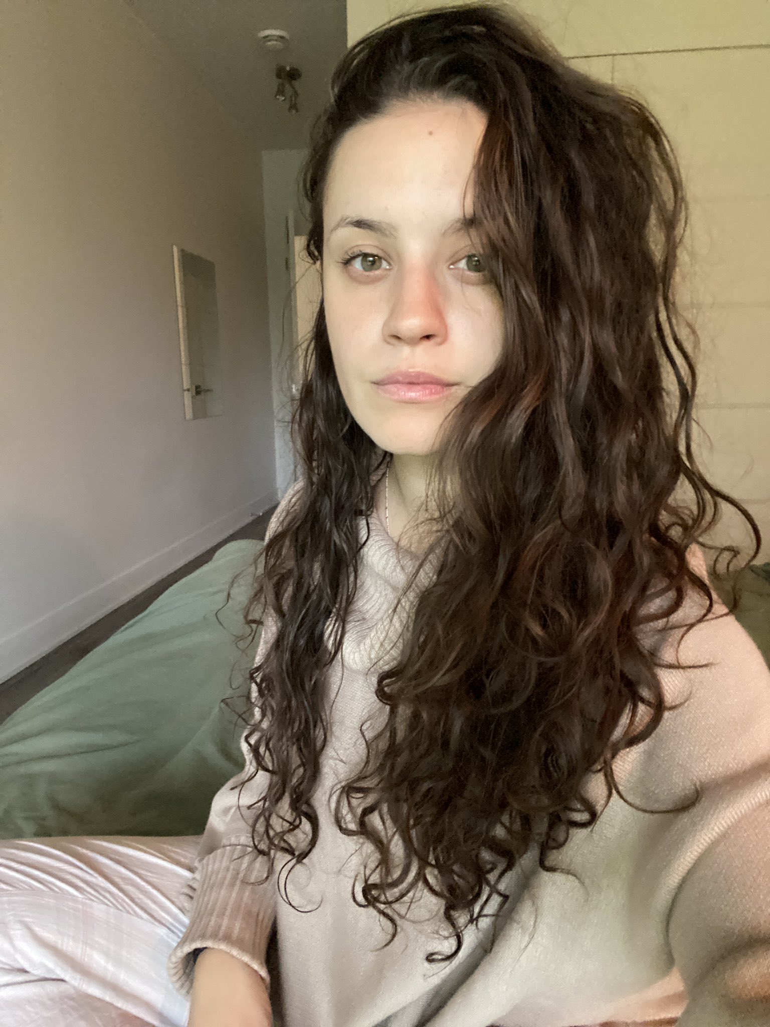 Isabelxm — créatrice MYM / OnlyFans