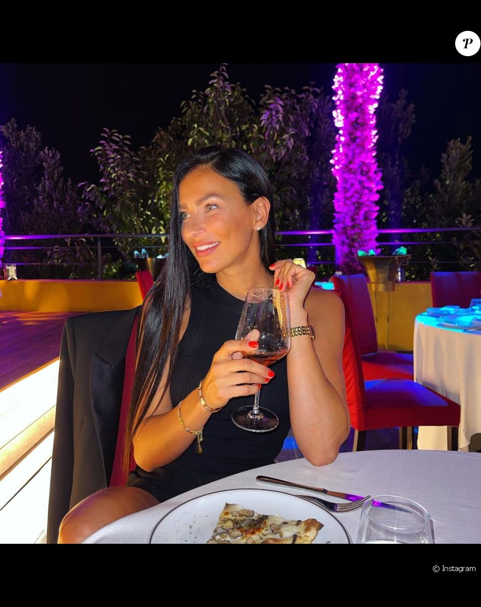 Julie Ricci — créatrice MYM / OnlyFans