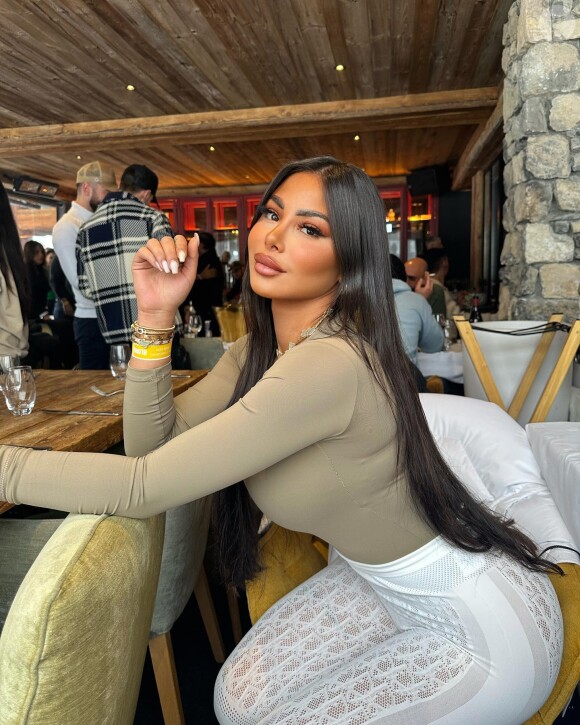 Maeva Sinaloa — créatrice MYM / OnlyFans