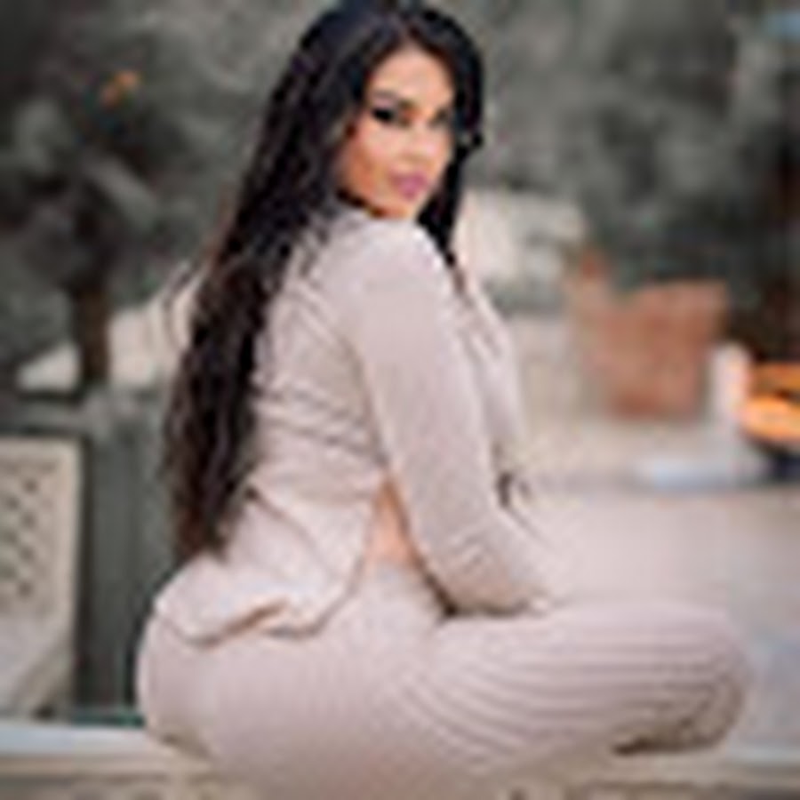 Ryma Bomba — créatrice MYM / OnlyFans